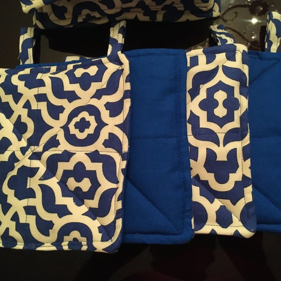 Potholders (Set of 2) Holiday Gifts and Stocking Stuffers - Picture 2 of 4